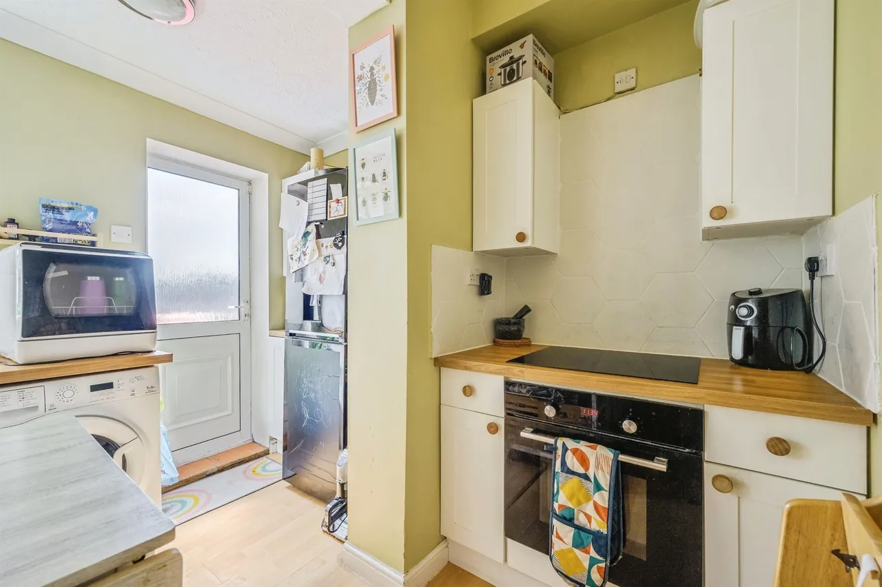 Victoria Road, Plymouth, PL5, photo 10
