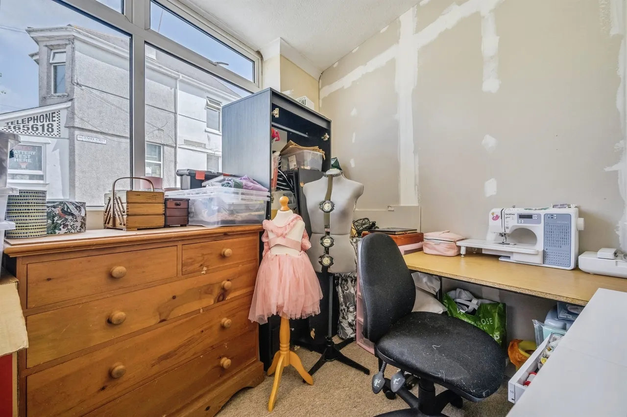 Victoria Road, Plymouth, PL5, photo 15