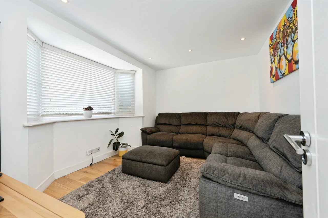 Blackwell Drive, Watford, photo 4