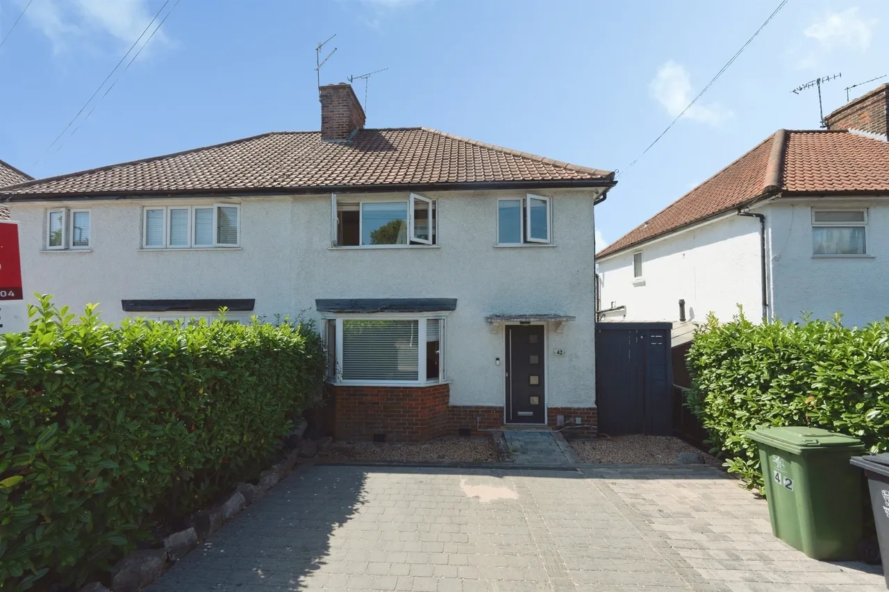 3 bed house for sale — Blackwell Drive, Watford