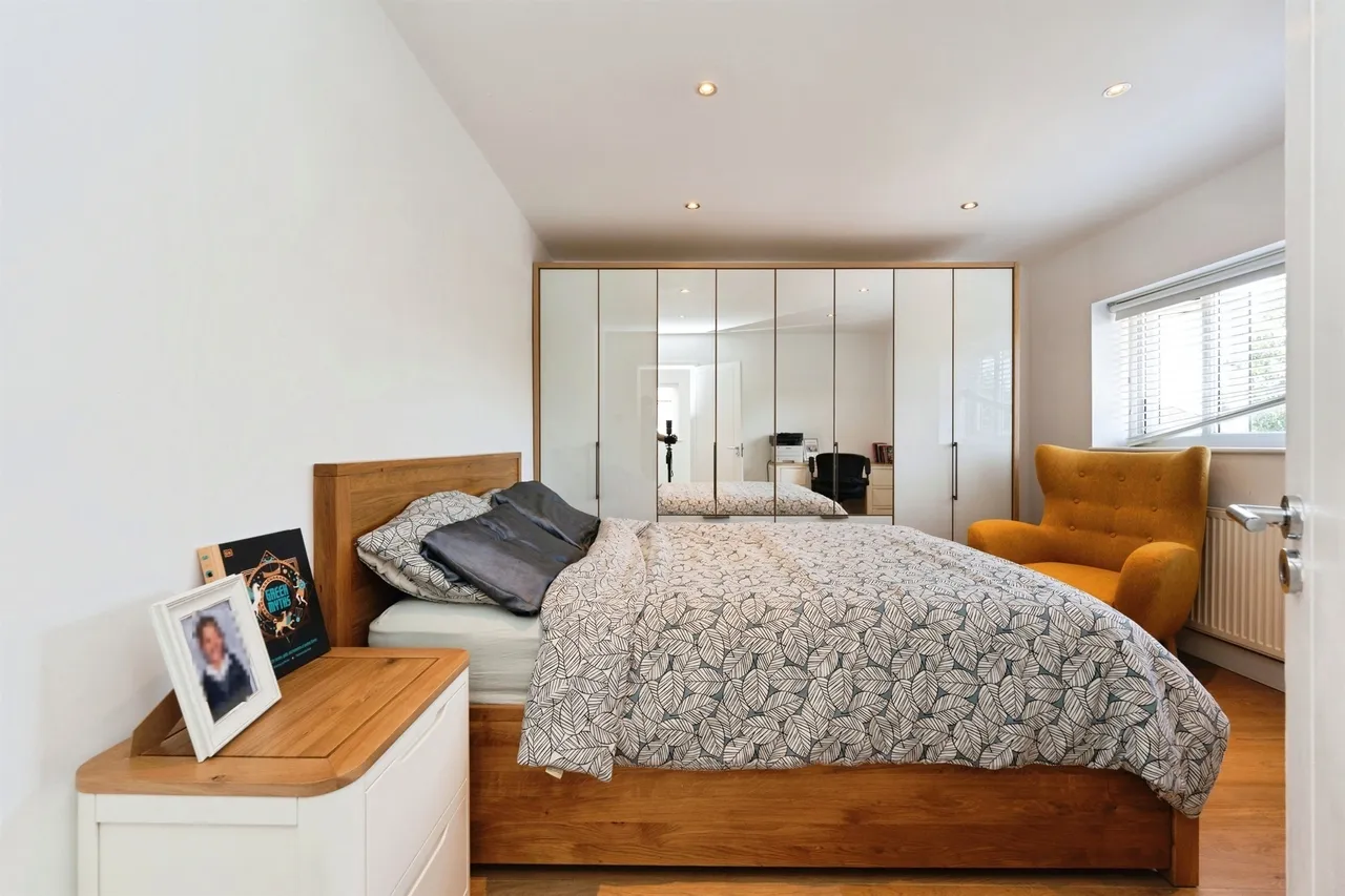 Blackwell Drive, Watford, photo 5