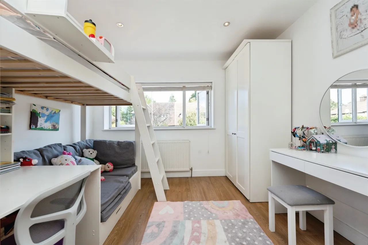 Blackwell Drive, Watford, photo 6