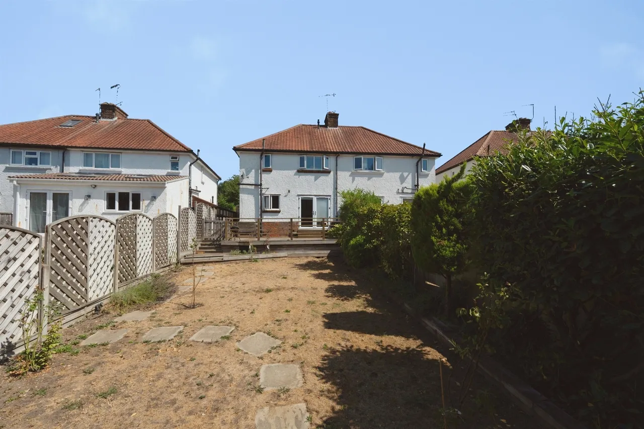 Blackwell Drive, Watford, photo 9