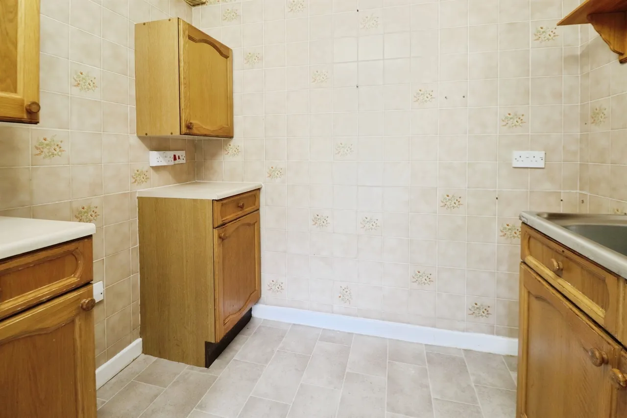 Bradford Place, Penarth, CF64, photo 8