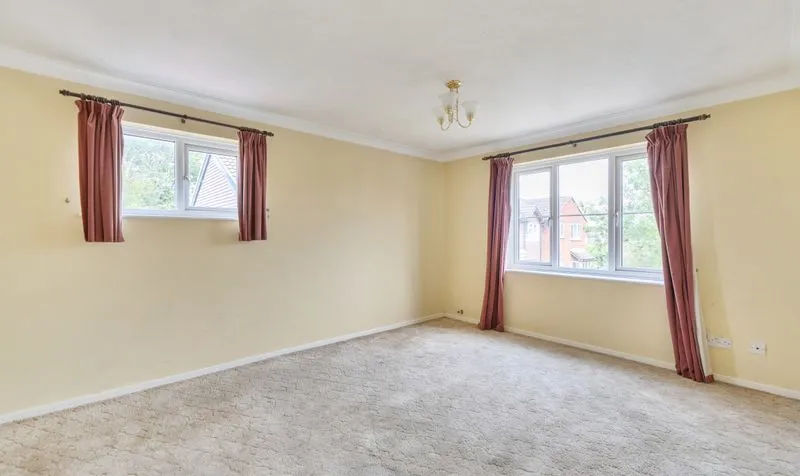 Melton Fields, Epsom, KT19, photo 4