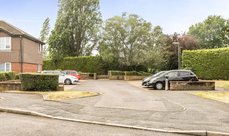 Melton Fields, Epsom, KT19, photo 10