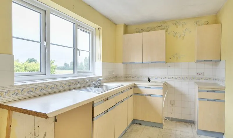 Melton Fields, Epsom, KT19, photo 8