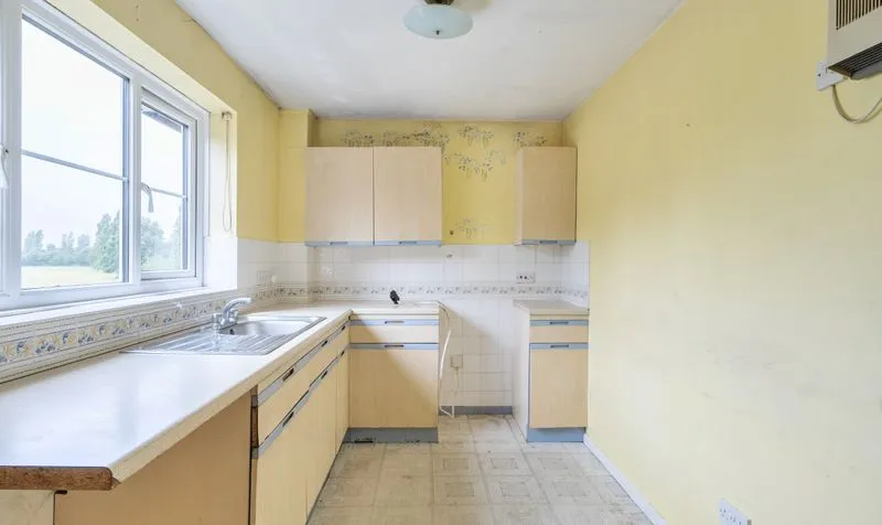 Melton Fields, Epsom, KT19, photo 3