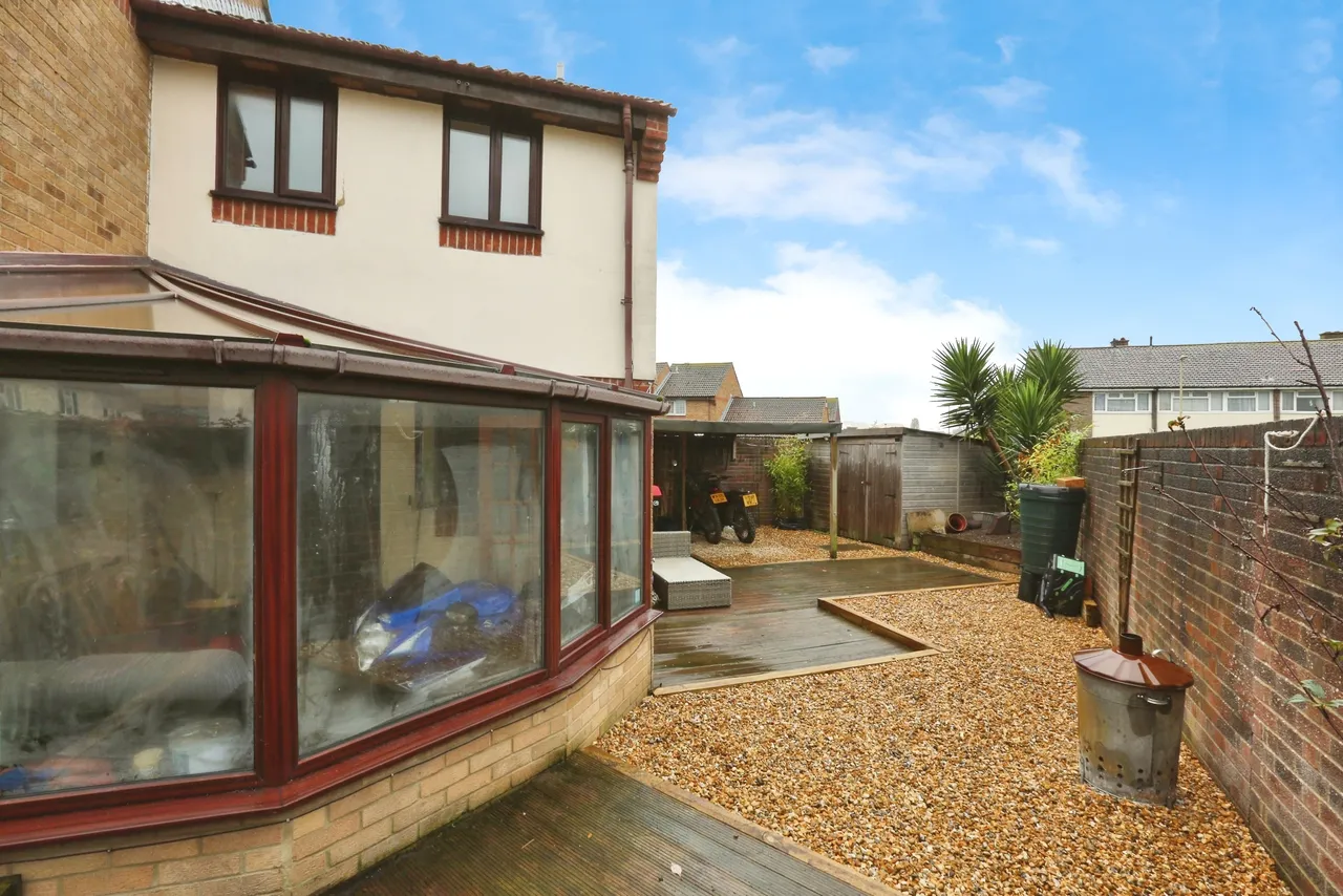 Rogers Close, PO12, photo 14