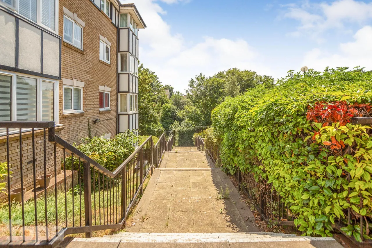 Norfolk Close, Dartford, DA1, photo 11