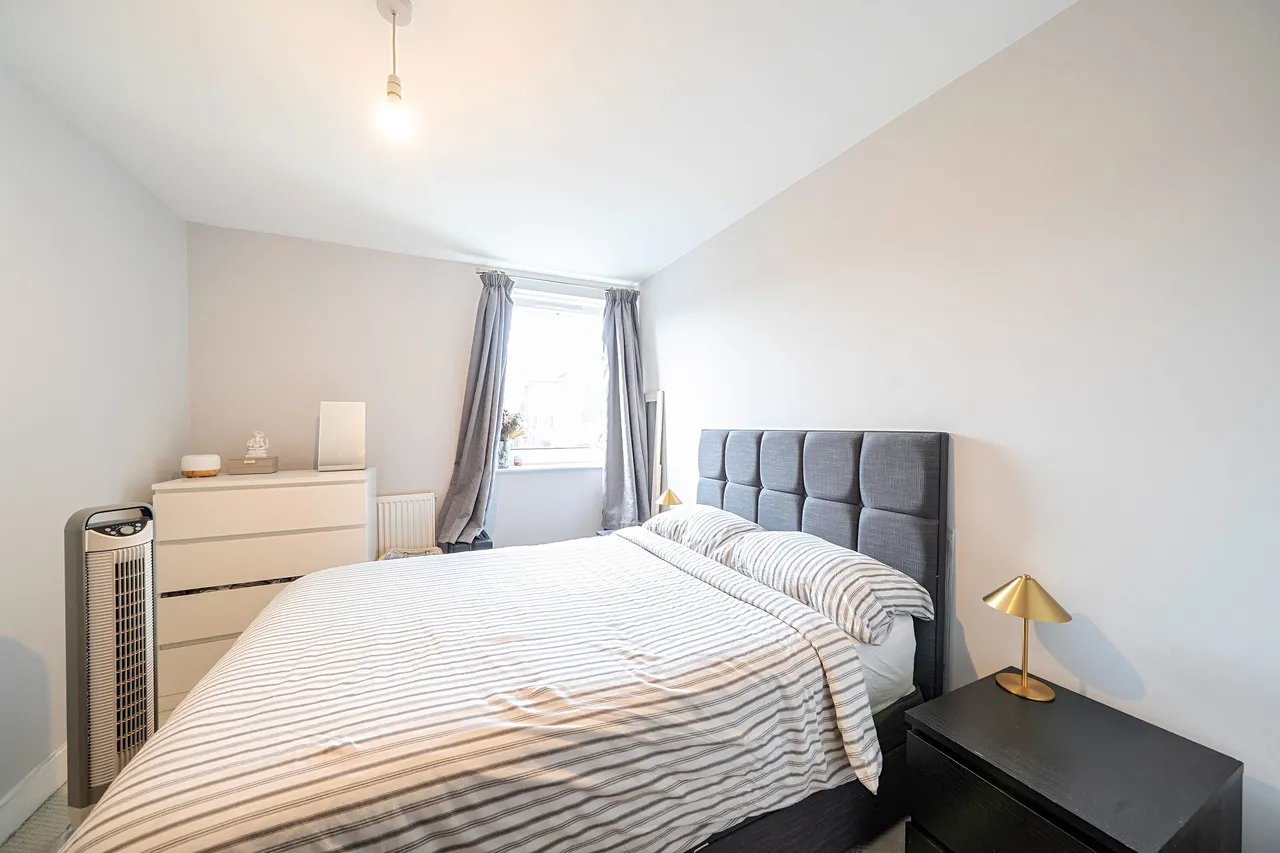 9 Brooklands Court, 415 Burnt Oak Broadway, Edgware, photo 6