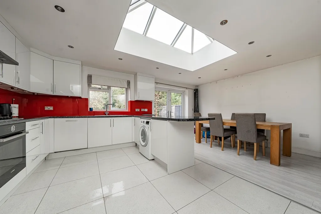 Ferrers Avenue, West Drayton, photo 26