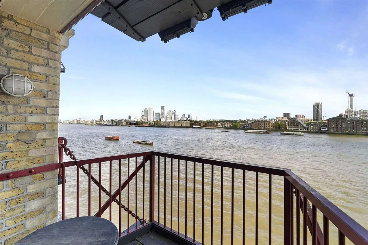 Wapping High Street, London, E1W 2NL, photo 3