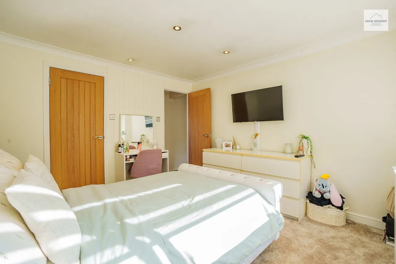 13 Forsyth Place, Enfield, Greater London, EN1 2EP, photo 28