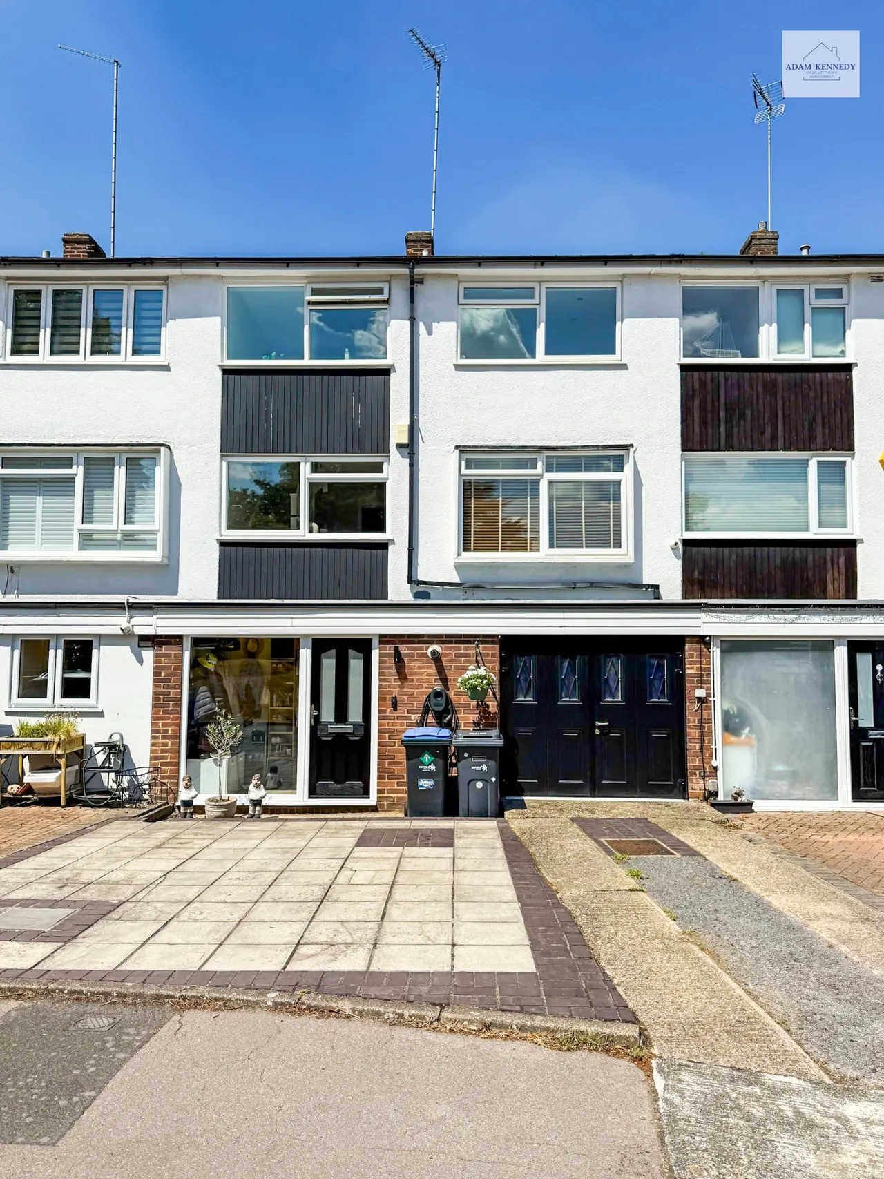 4 bed house for sale — 13 Forsyth Place, Enfield, Greater London, EN1 2EP