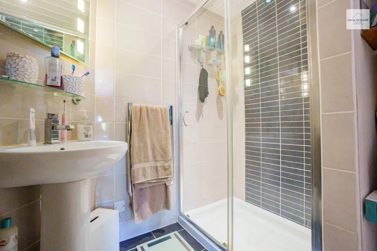 13 Forsyth Place, Enfield, Greater London, EN1 2EP, photo 23