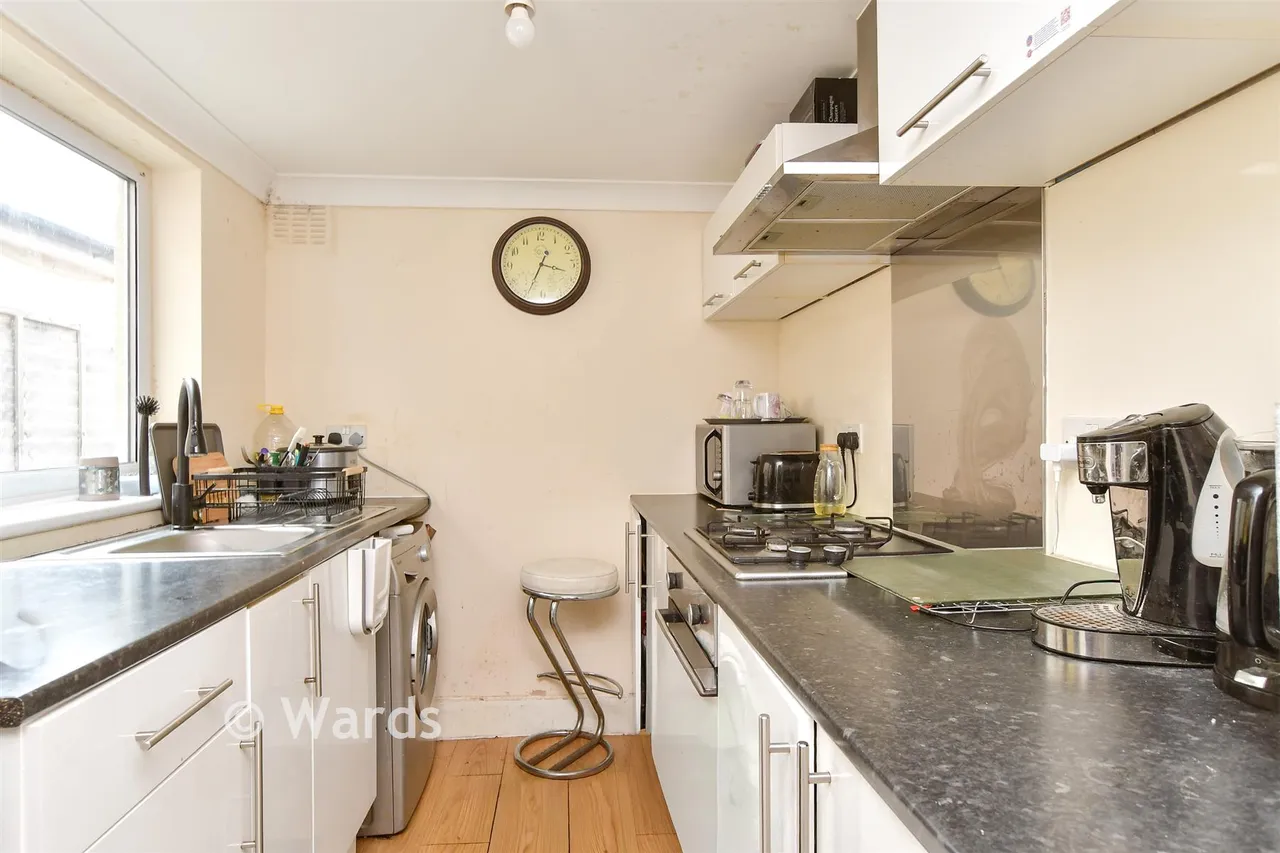 Montfort Road, Strood, ME2, photo 4