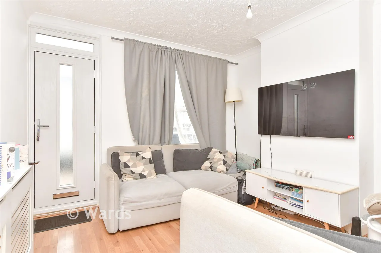 Montfort Road, Strood, ME2, photo 3