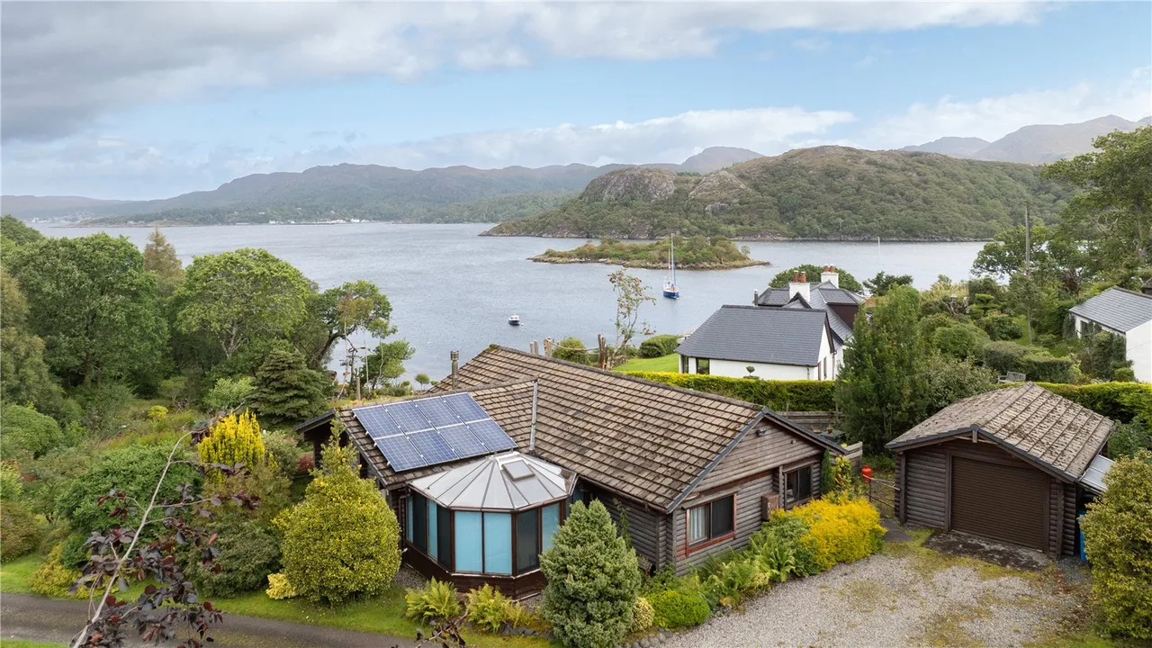 Lochlannach, Leacnasaide, Gairloch, Highland, IV21 2AP, photo 3