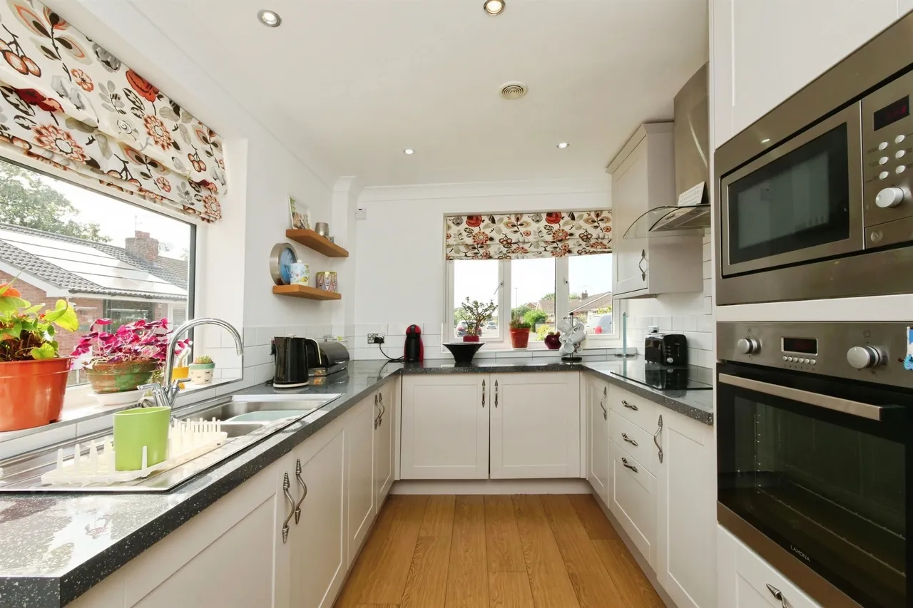 St. Marys Close, Wigginton, YO32, photo 3