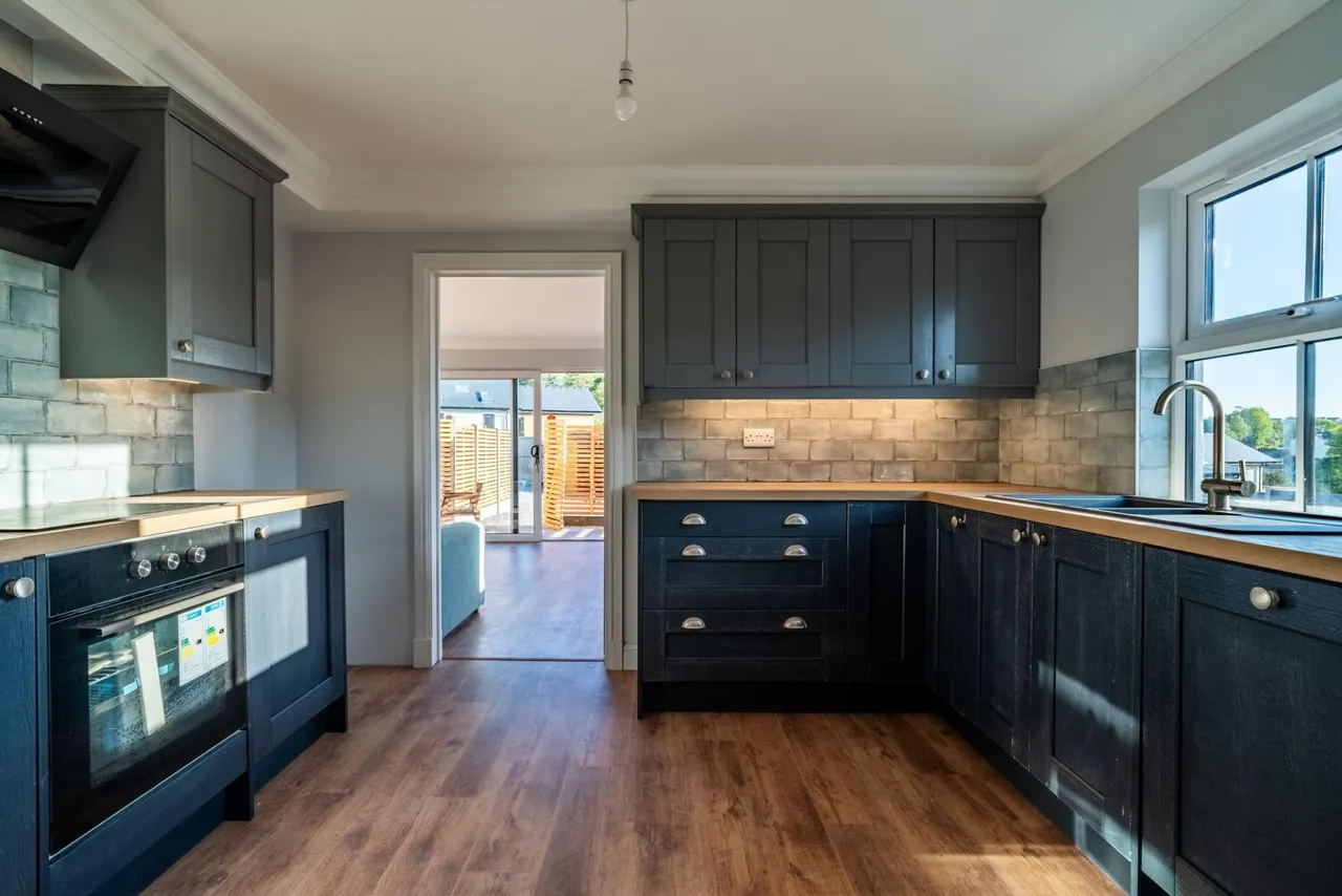 Goldcrest, Llanarth, SA47, photo 9