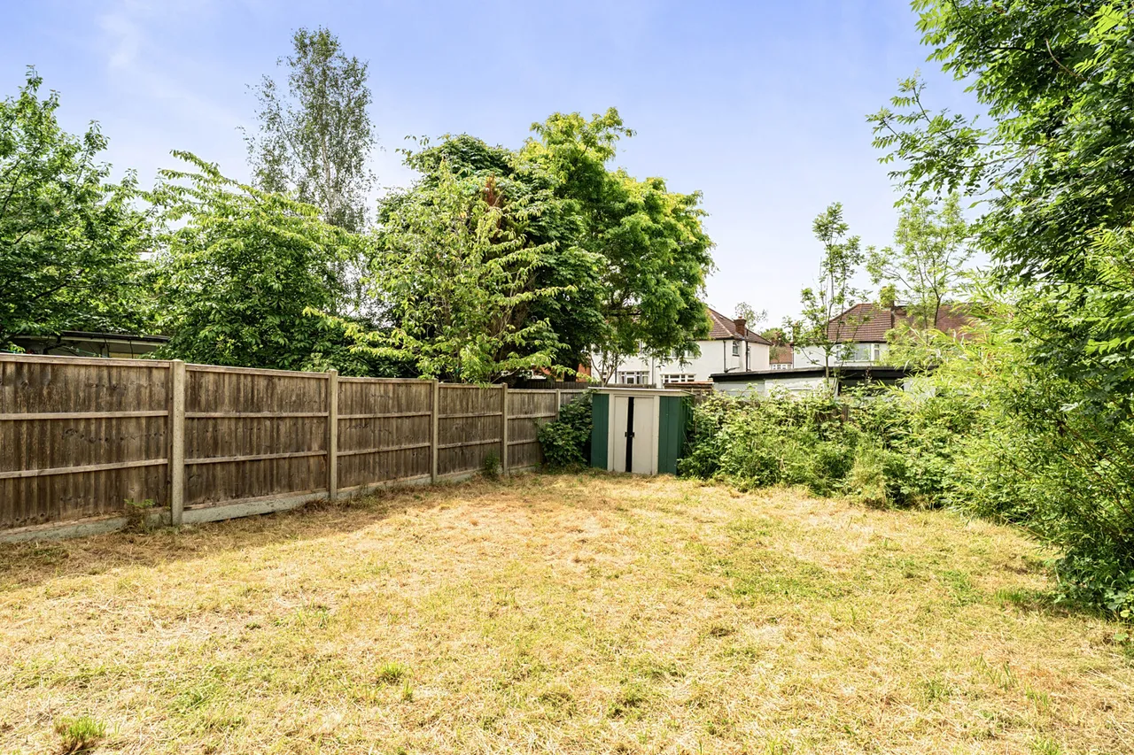 Shaftesbury Avenue, South Harrow, HA2, photo 11