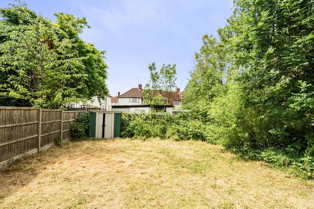 Shaftesbury Avenue, South Harrow, HA2, photo 13