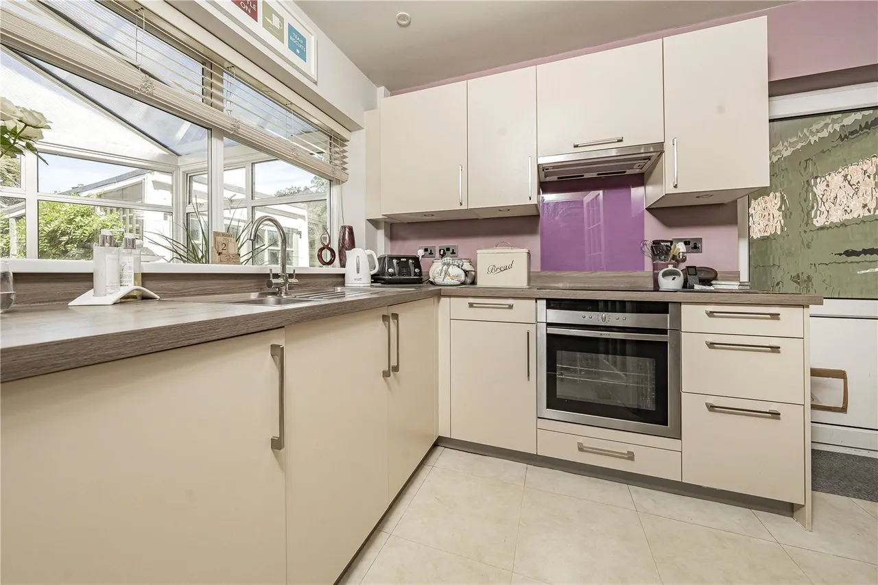Coleridge Way, West Drayton, UB7, photo 13