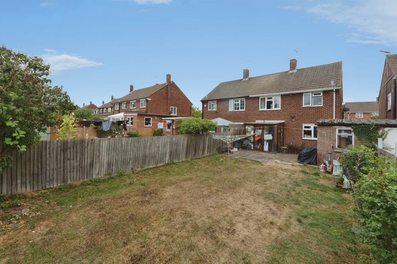 Bournehall Avenue, Bushey, photo 12