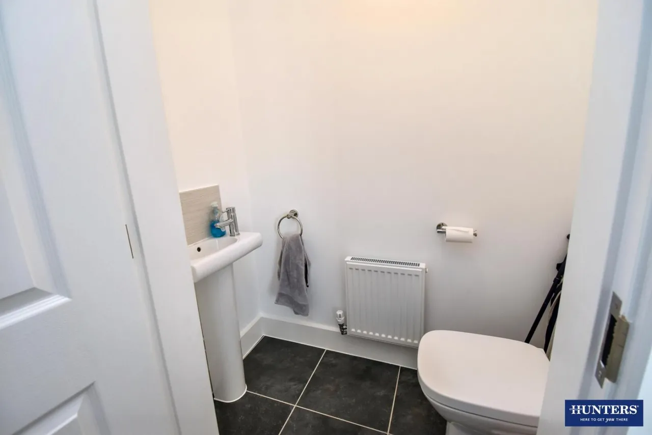 Holt Way, Littlethorpe, LE19, photo 8