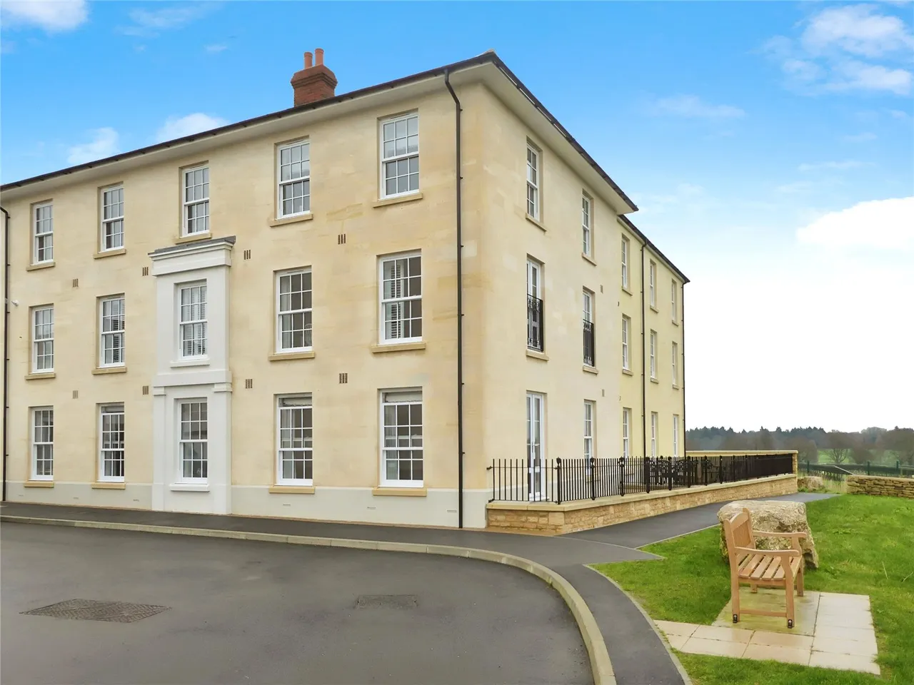 2 bed flat to rent, Bradford on Avon, Wiltshire