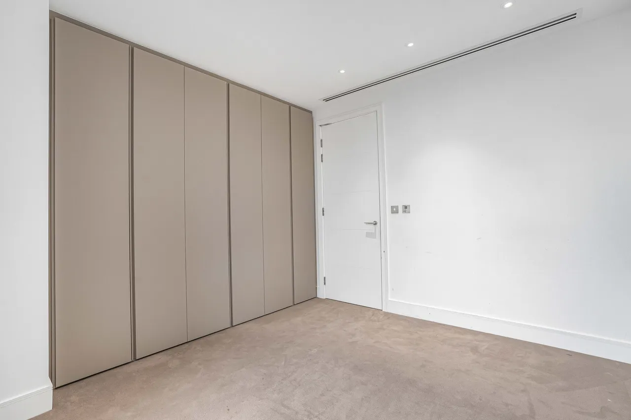 Bollinder Place, Carrara Tower, EC1V, photo 6