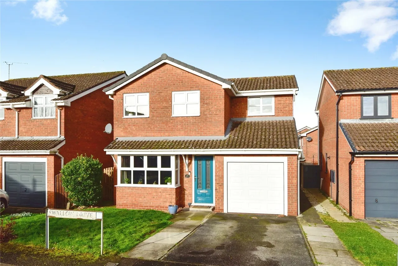 3 bed house for sale — Swallow Drive, Sandbach, Cheshire, Sandbach, CW11