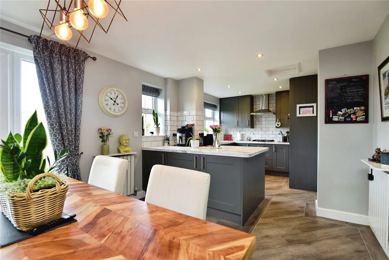 Swallow Drive, Sandbach, Cheshire, Sandbach, CW11, photo 4