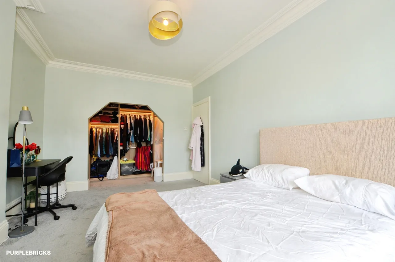Willesden Lane, London, NW2, photo 2