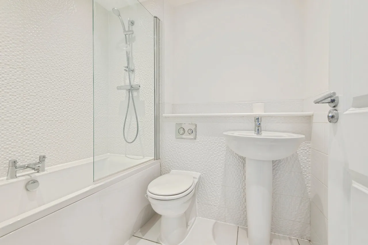 Ivel Road, Shefford, SG17, photo 12