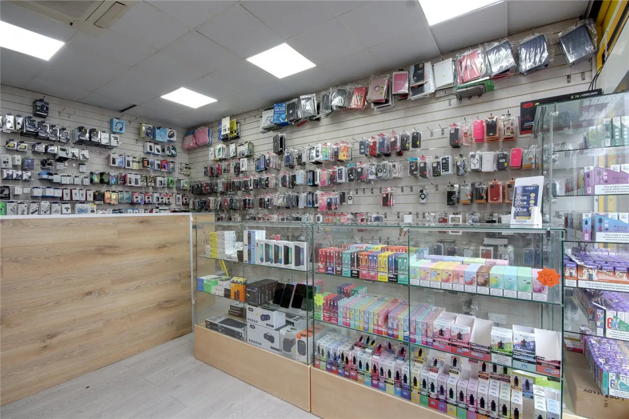 shop for sale, Hertford Road, Enfield
