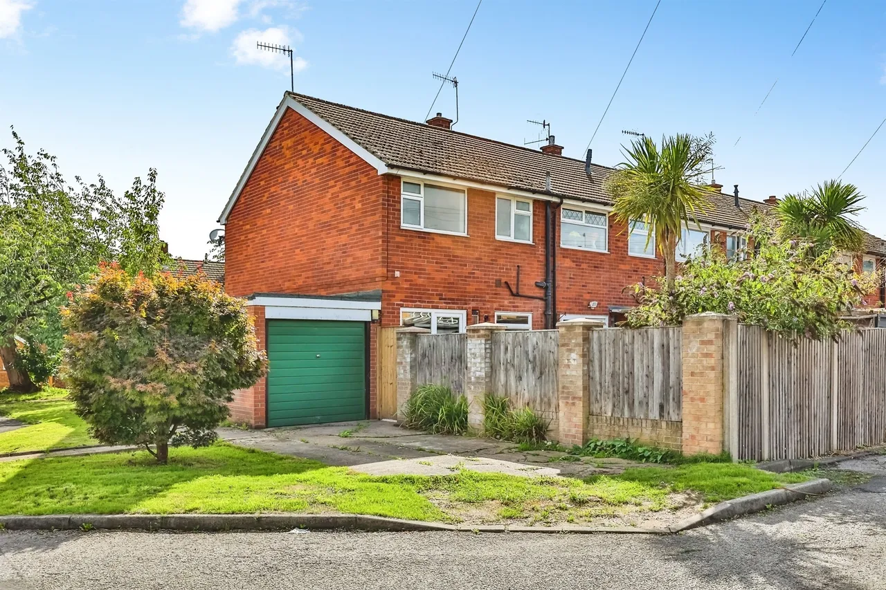 Gallows Inn Close, Ilkeston, DE7, photo 2