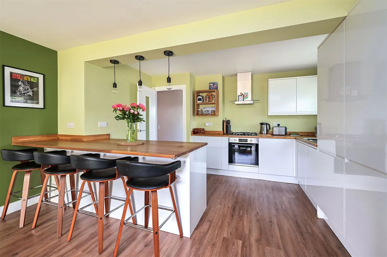 Alder Close, Ash Vale, Guildford, Surrey, GU12 5QS, photo 3