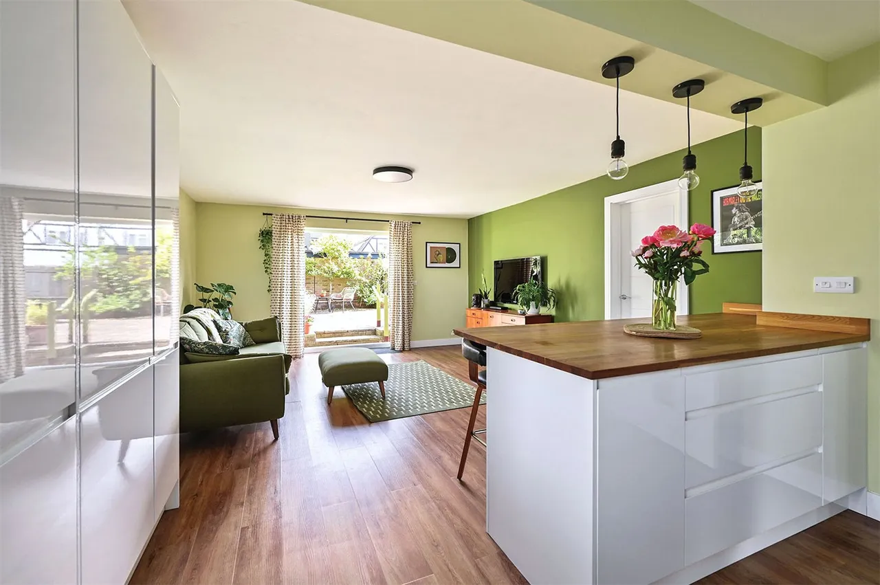 Alder Close, Ash Vale, Guildford, Surrey, GU12 5QS, photo 4
