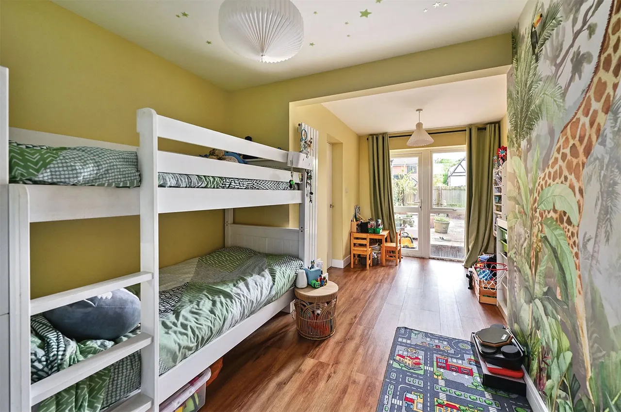 Alder Close, Ash Vale, Guildford, Surrey, GU12 5QS, photo 11