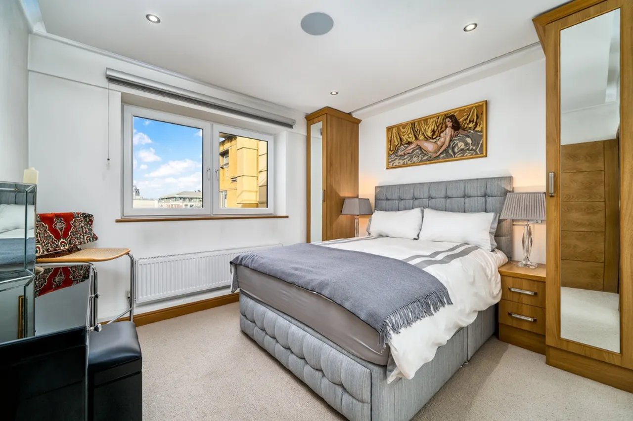 Piccadilly, Mayfair, photo 8