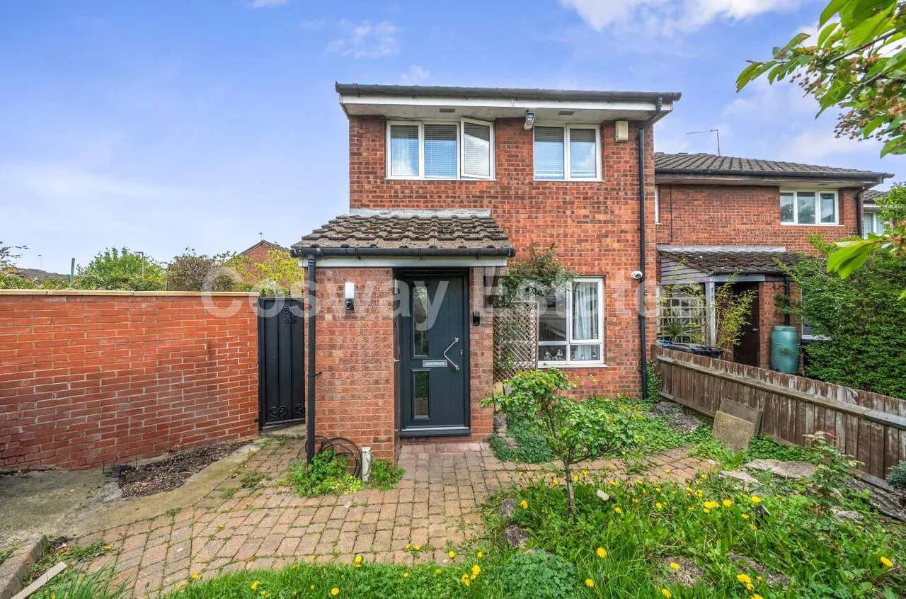 Rowlands Close, Mill Hill, NW7, London, photo 14