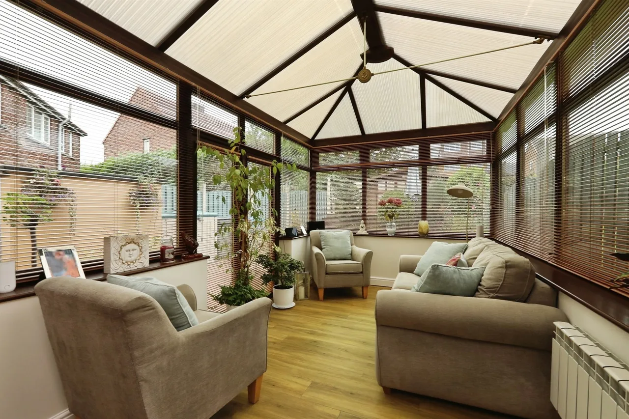 Normanton Grove, Sheffield, S13, photo 7
