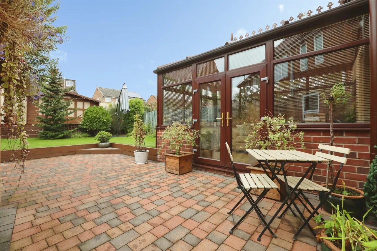Normanton Grove, Sheffield, S13, photo 13