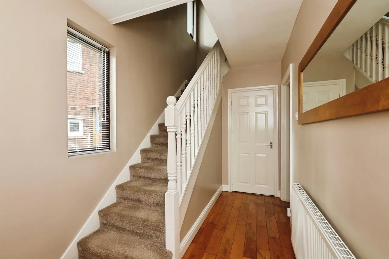 Normanton Grove, Sheffield, S13, photo 8