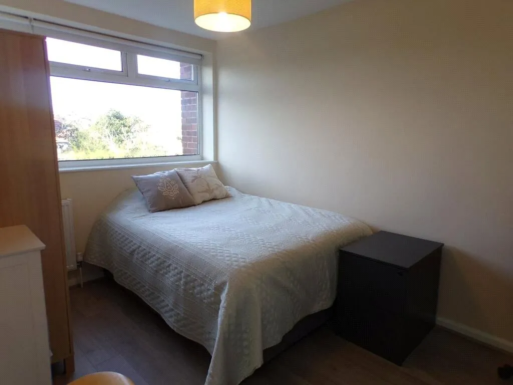 Handley Court, Liverpool, L19, photo 10