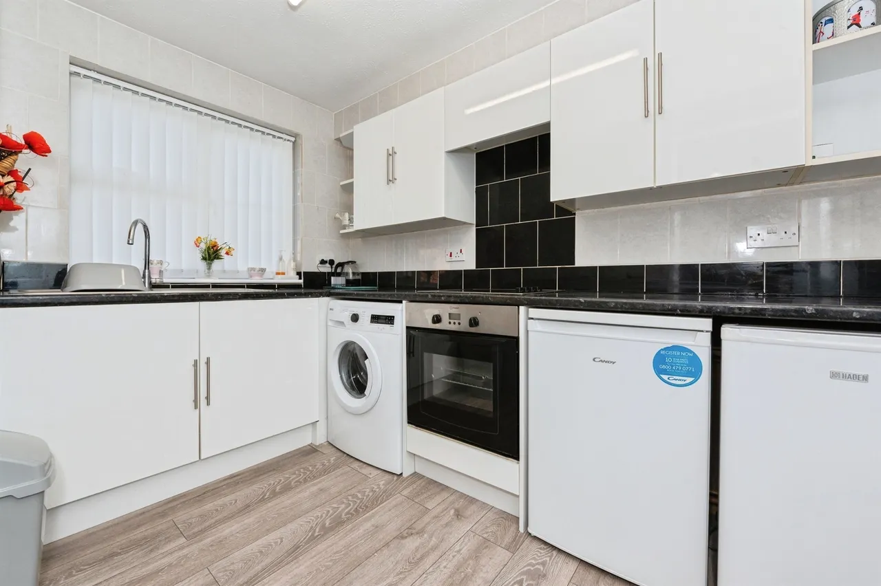 Palmers Drive, Grays, RM17, photo 3