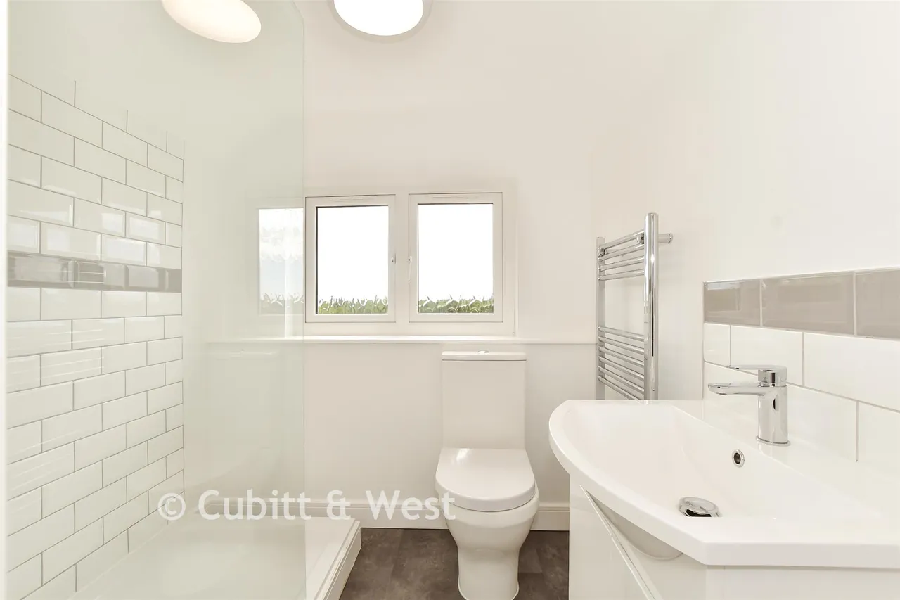 Vespasian Close, Westhampnett, PO18, photo 11