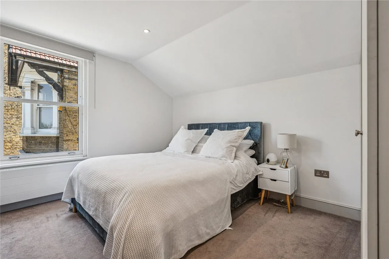 Atheldene Road, London, SW18, photo 6